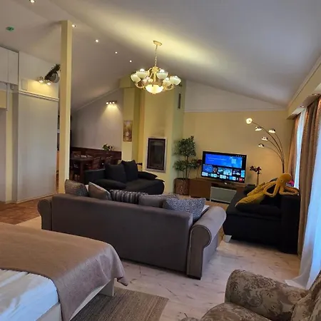 Daugava Rrlux Penthouse With Fireplace And Free Parking Апартаменти Рига