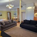 Daugava Rrlux Penthouse With Fireplace And Free Parking Lejlighed